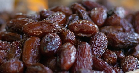 12 Reasons Why You Should Eat Dates At Any Age
